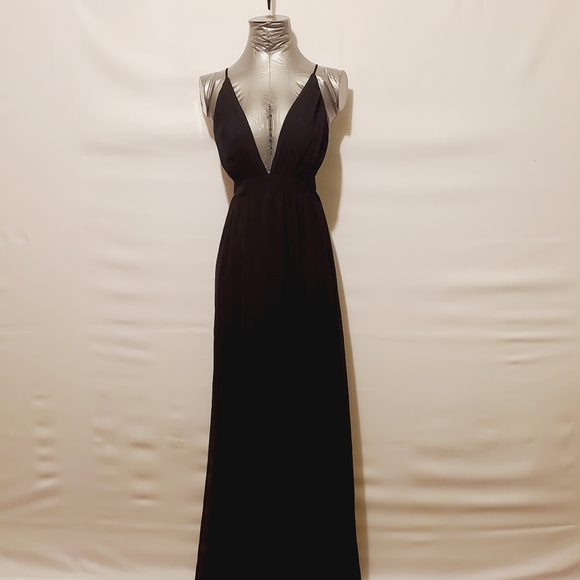 Deep V Neck Elegant Gown - Picture 1 of 2